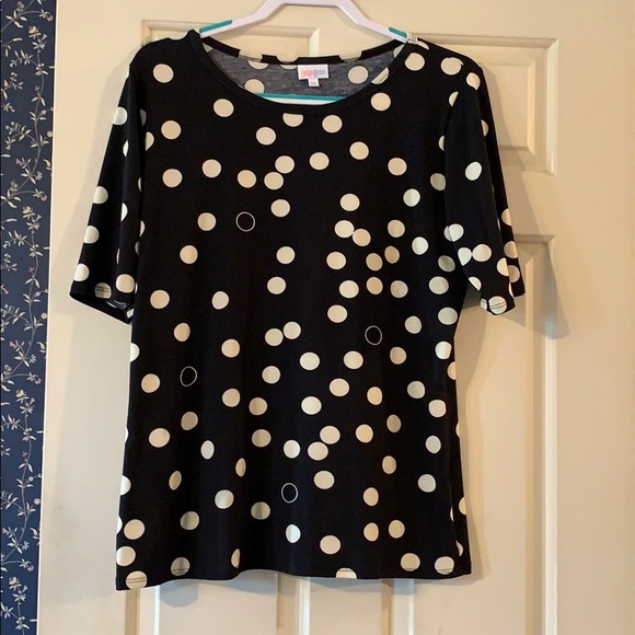 LuLaRoe Tops - ⭐️ Lularoe Gigi Top Polka Dot 2XL